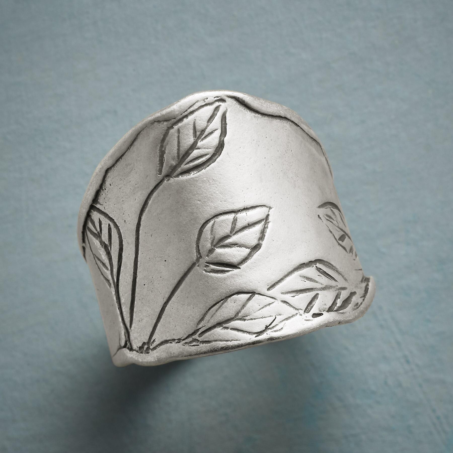 Premium Through The Trees Ring