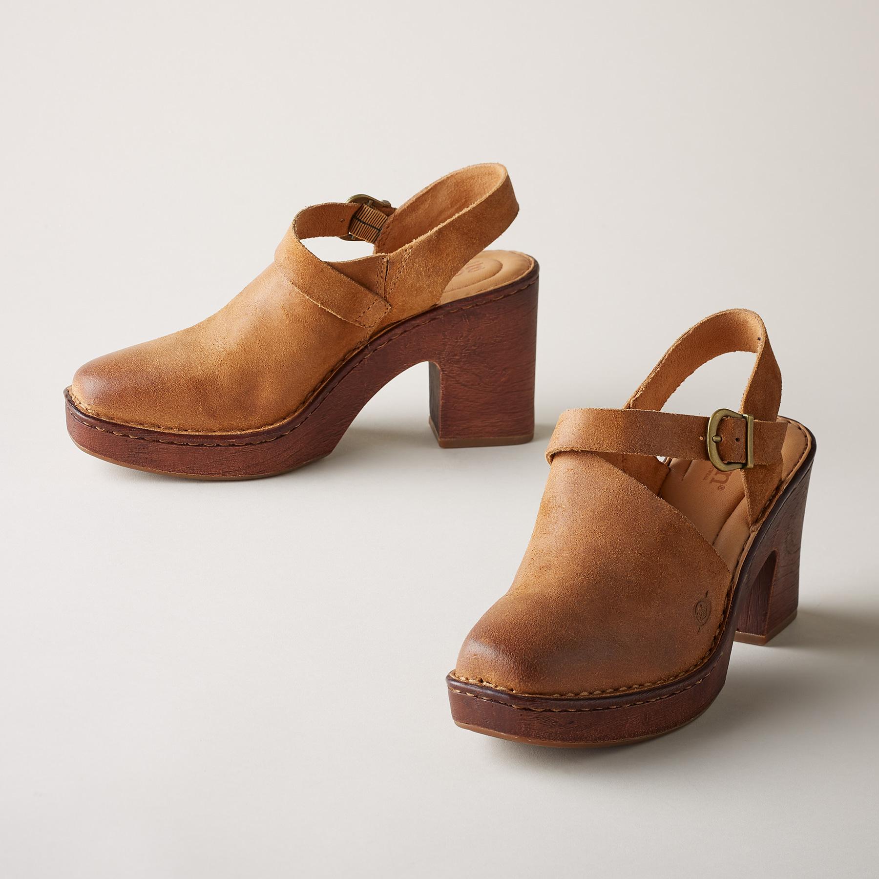 Premium Devlyn Clogs