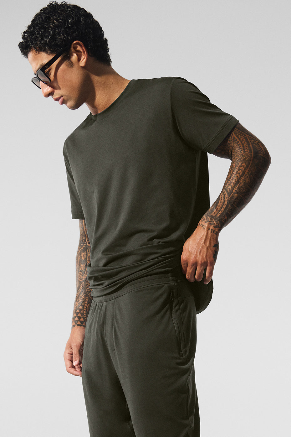 Ultimate Conquer Reform Crewneck Short Sleeve - Stealth Green