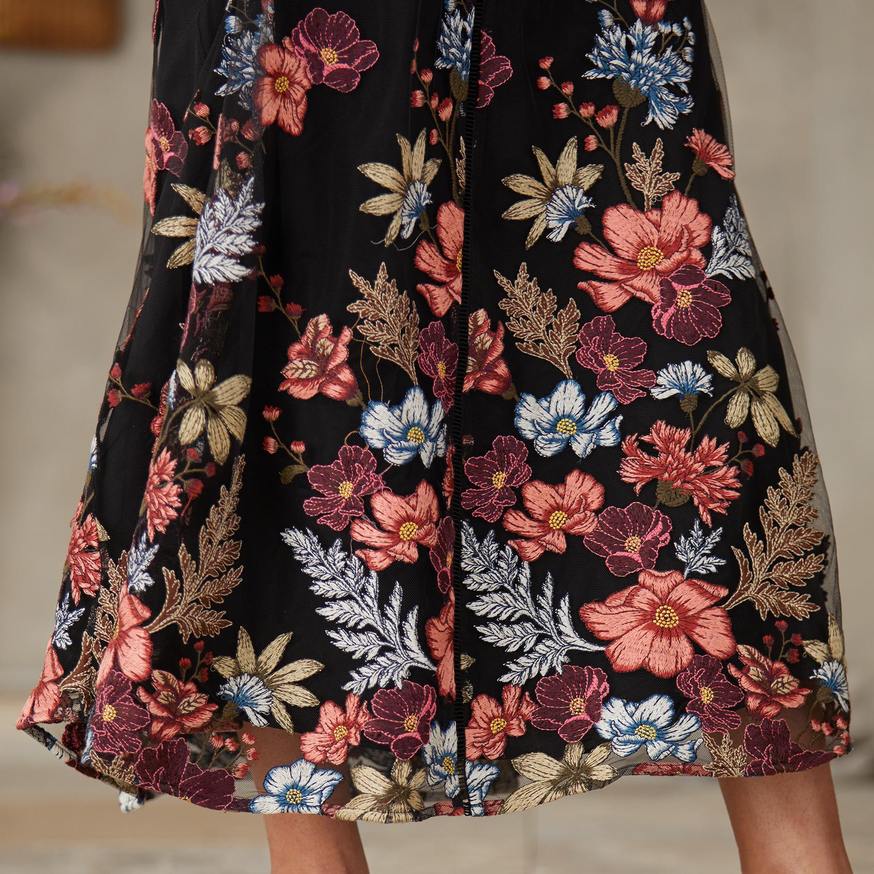 Premium Chinon Fleur Petite Dress