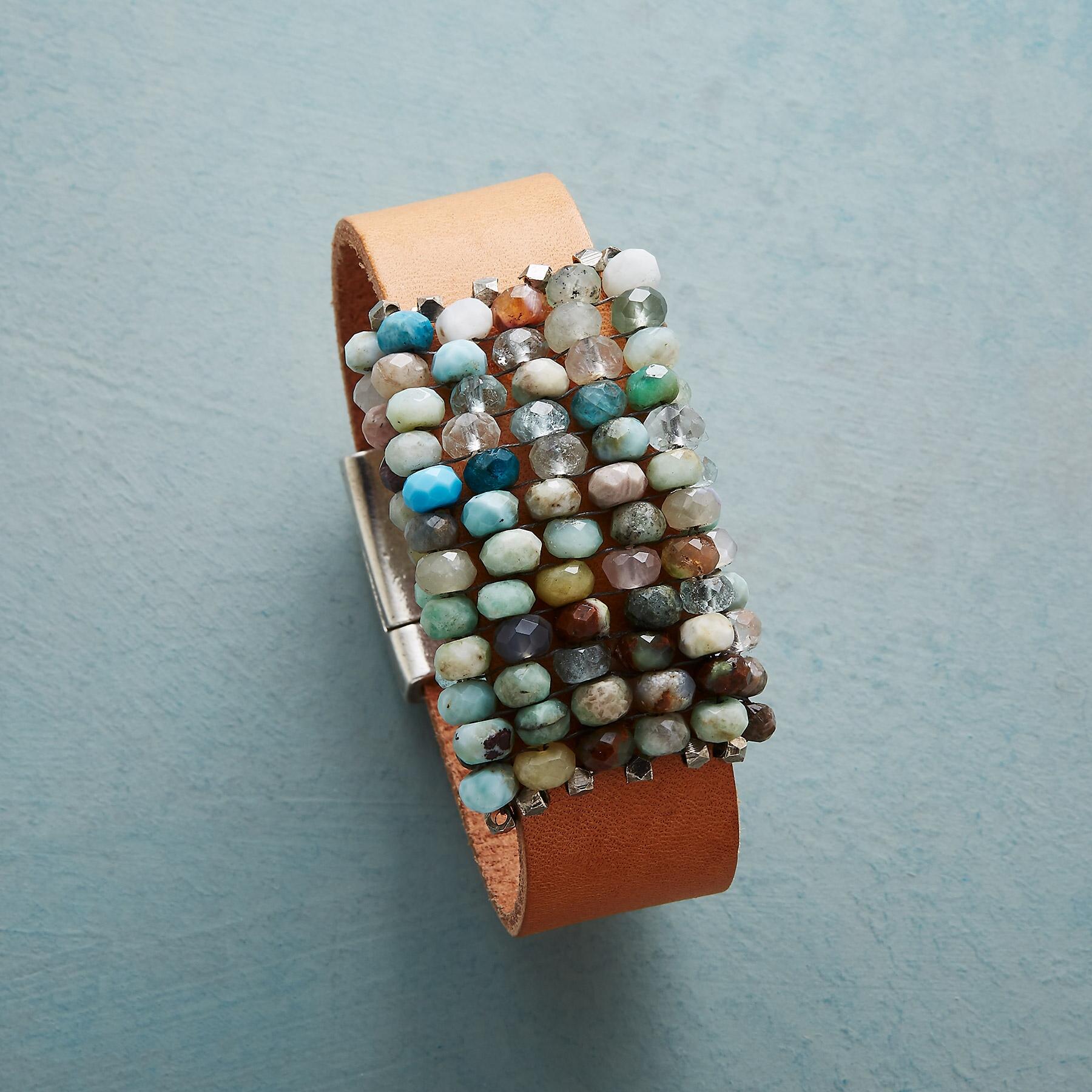 Premium Hidden River Bracelet