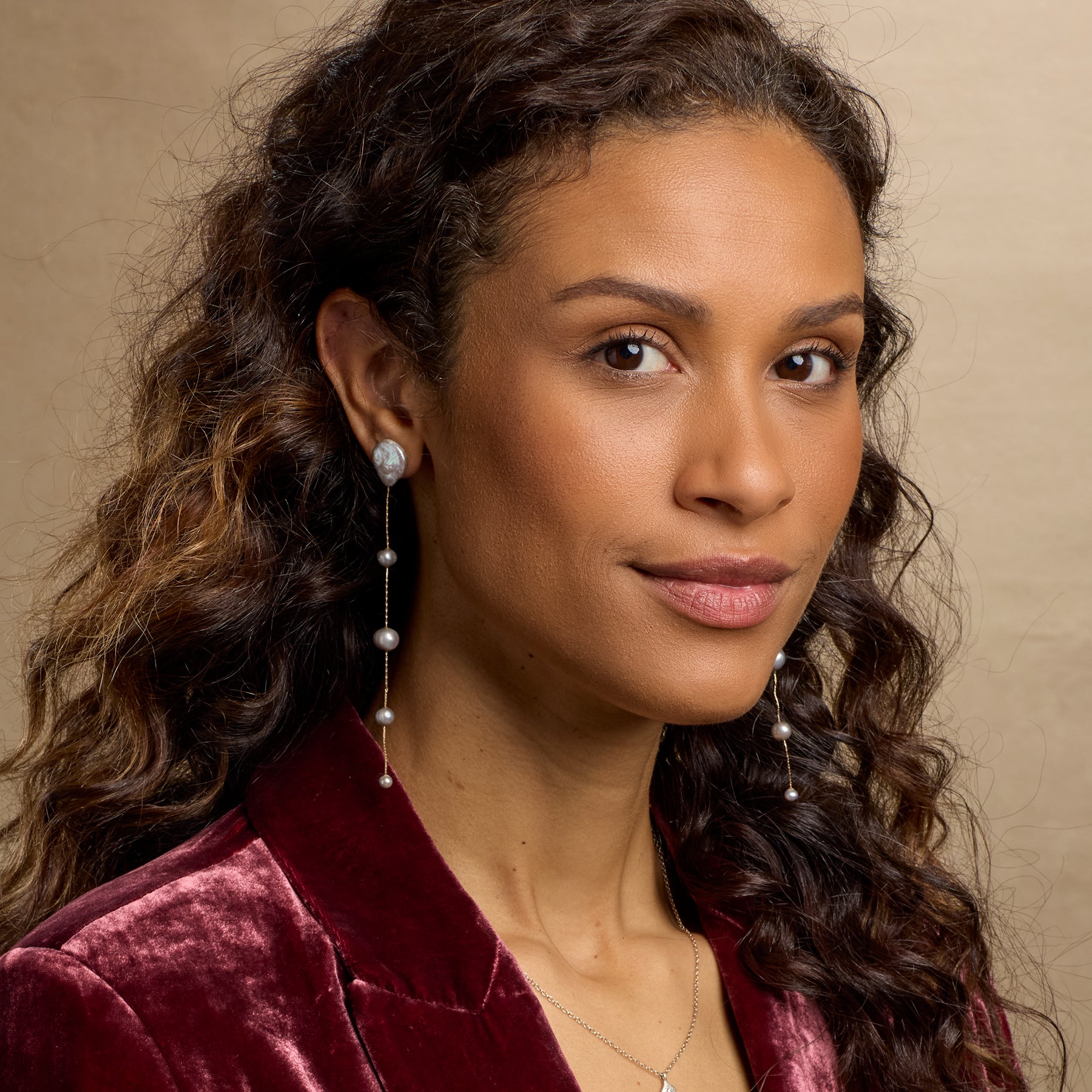Premium Free Fall Pearl Earrings